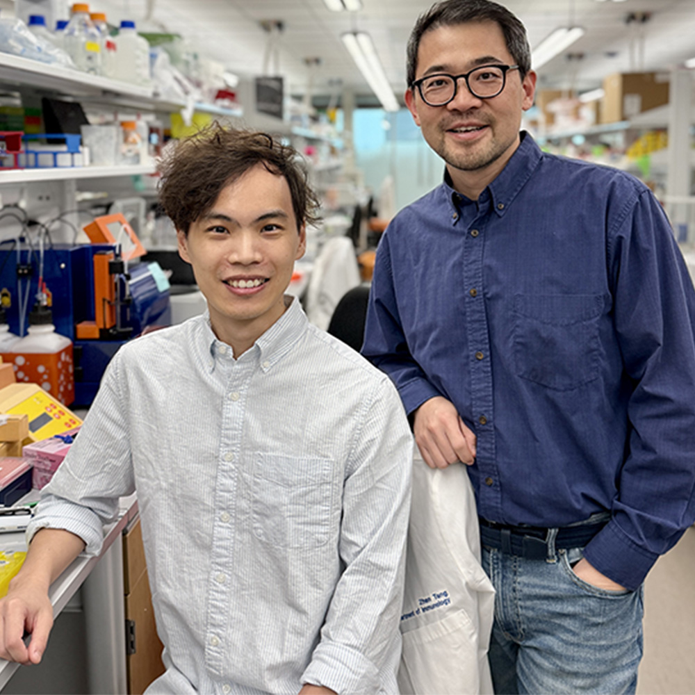 Nan Yan, Ph.D. and graduate student Zhen Tang